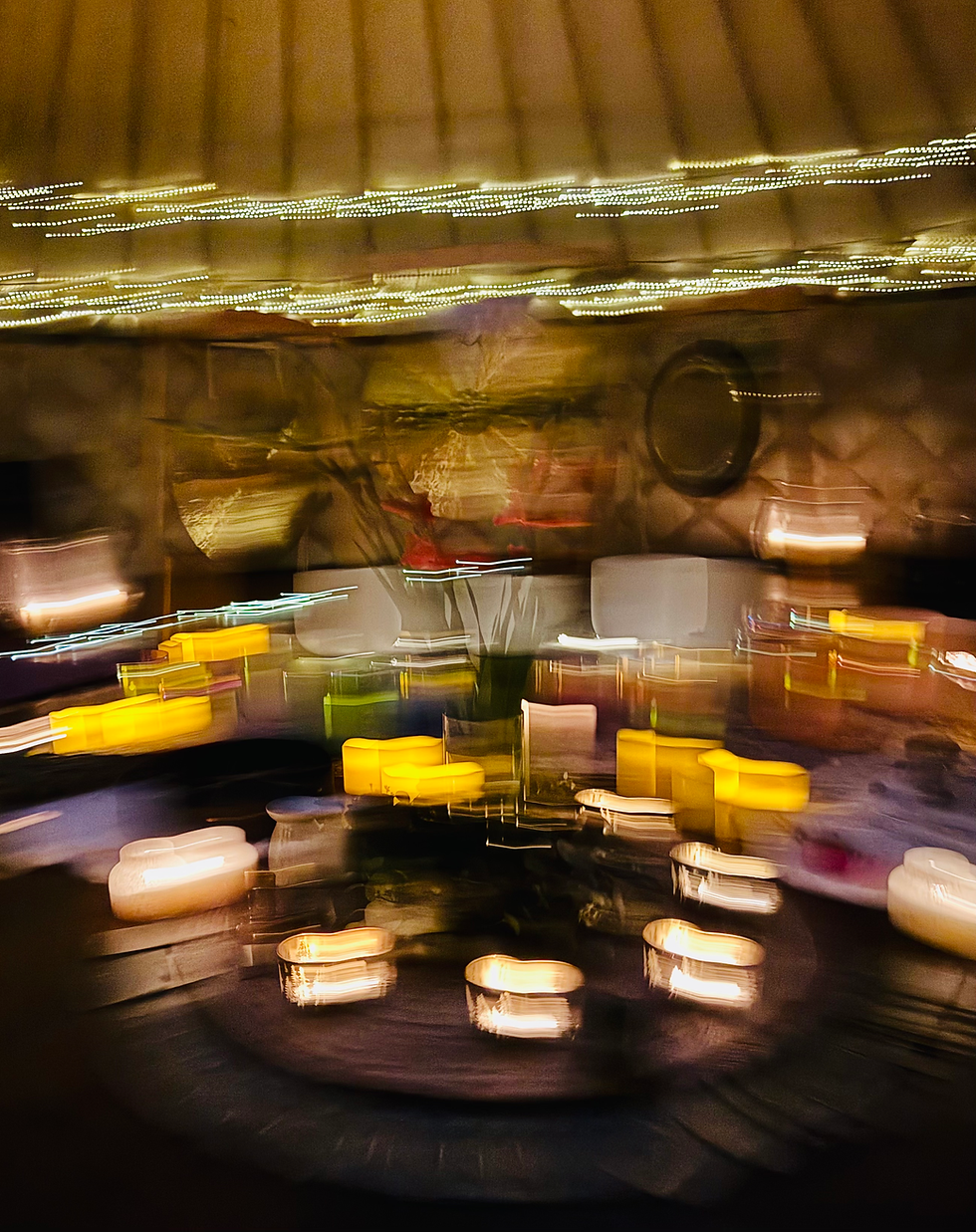 soundbath in a yurt, beautiful colours, what happens in a soundbath, experiences in a soundbath