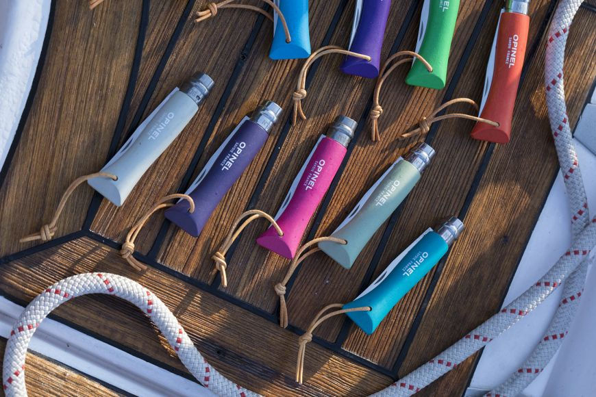 ภาพขนาดย่อ: Opinel No.6 stainless steel Sage with leather lace