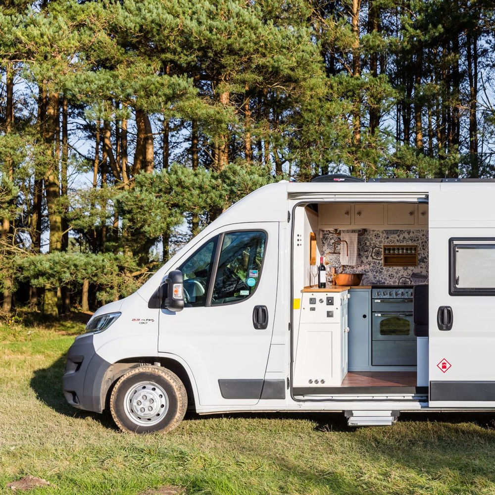 Frenchstyle 2017 Fiat campervan Conversion.