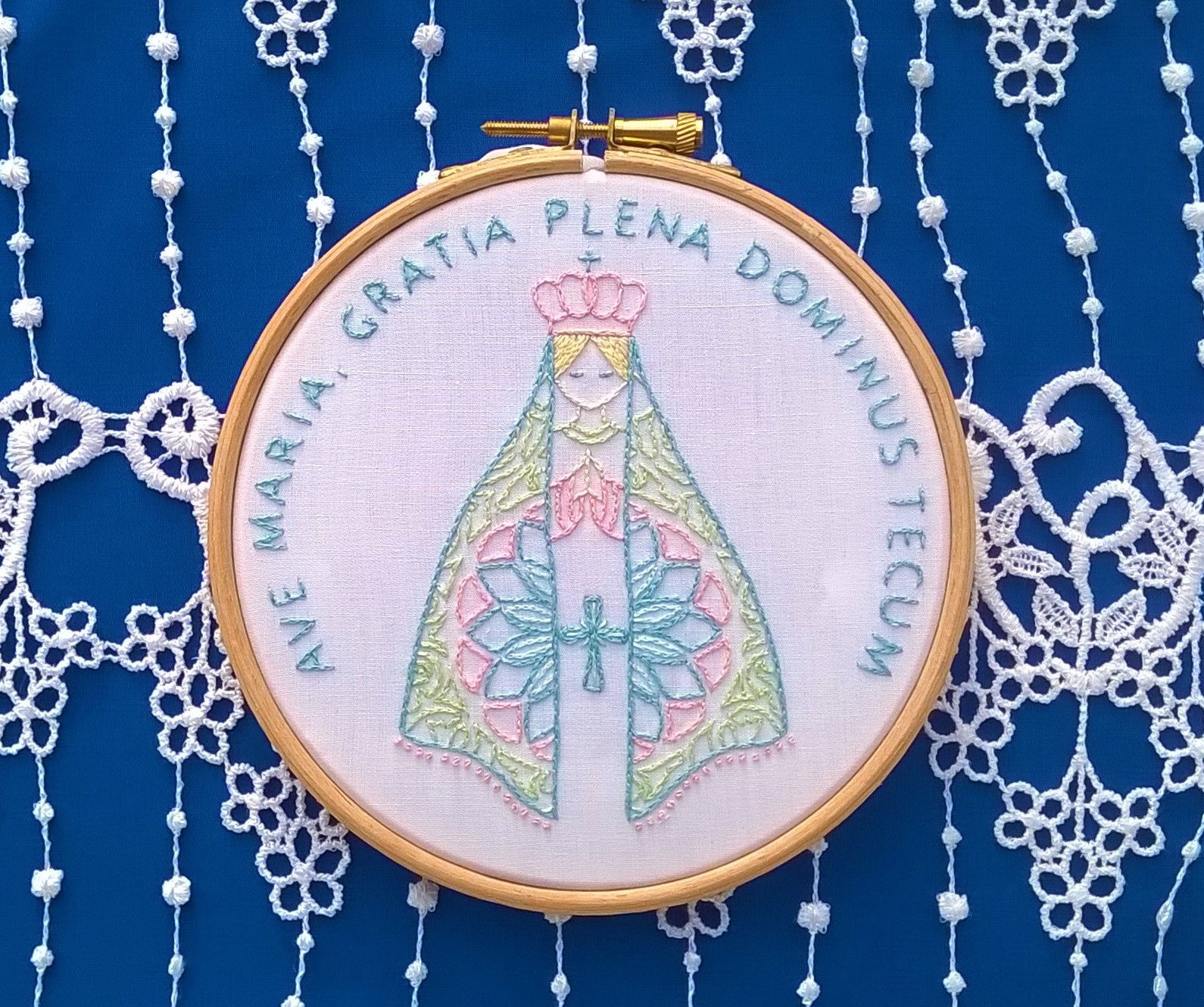 kit de broderie traditionnelle - Vierge Marie - Ave Maria - Je vous salue Marie