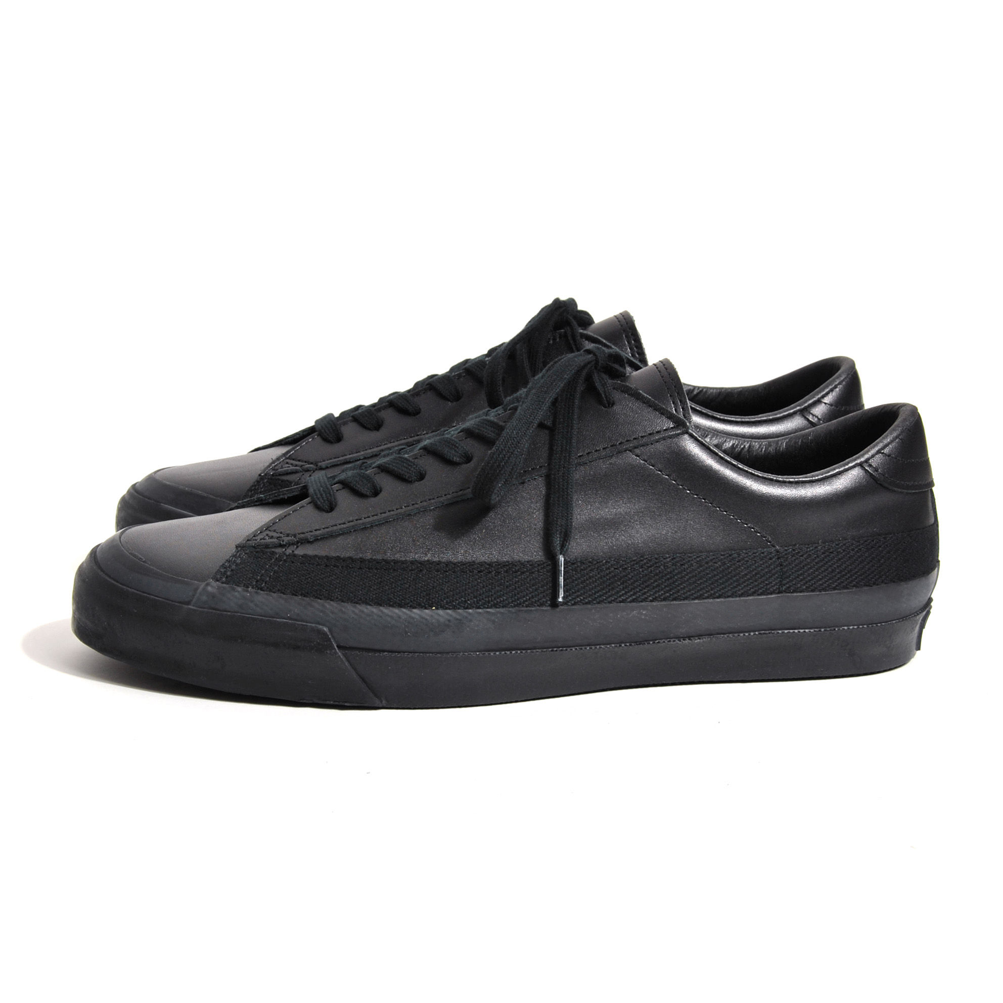ASAHI SHOES Asahi Belted Low Leather Black
