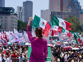 “México no acepta injerencias”, afirma Sheinbaum desde el Monumento a la Revolución