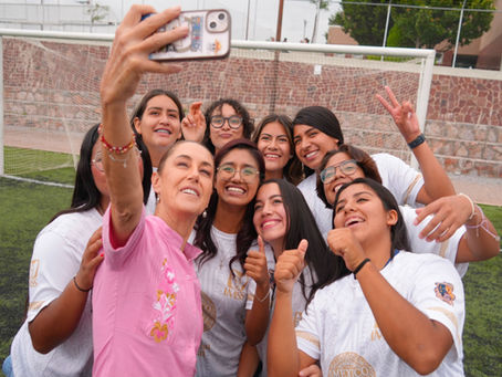 Sheinbaum convive con participantes del Mundial Social en San Luis Potosí