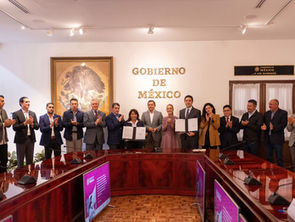 Sheinbaum firma acuerdos para fortalecer el aguacate de exportación
