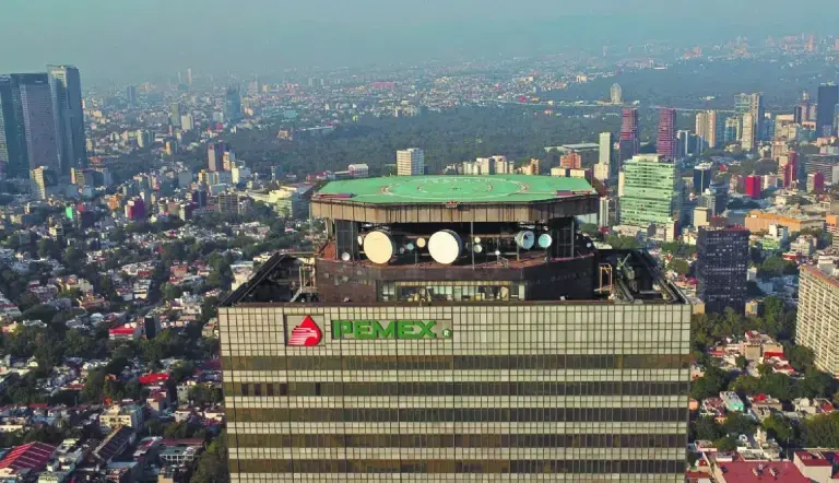 Jubilados de Pemex rechazan reforma a pensiones doradas
