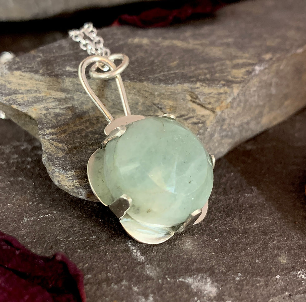 Aquamarine Tudor Style Necklace