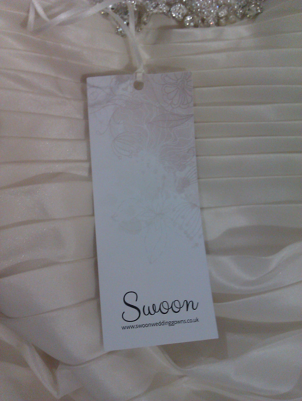 Thumbnail: Beautiful Cream Wedding Dress  New Unworn with Tag