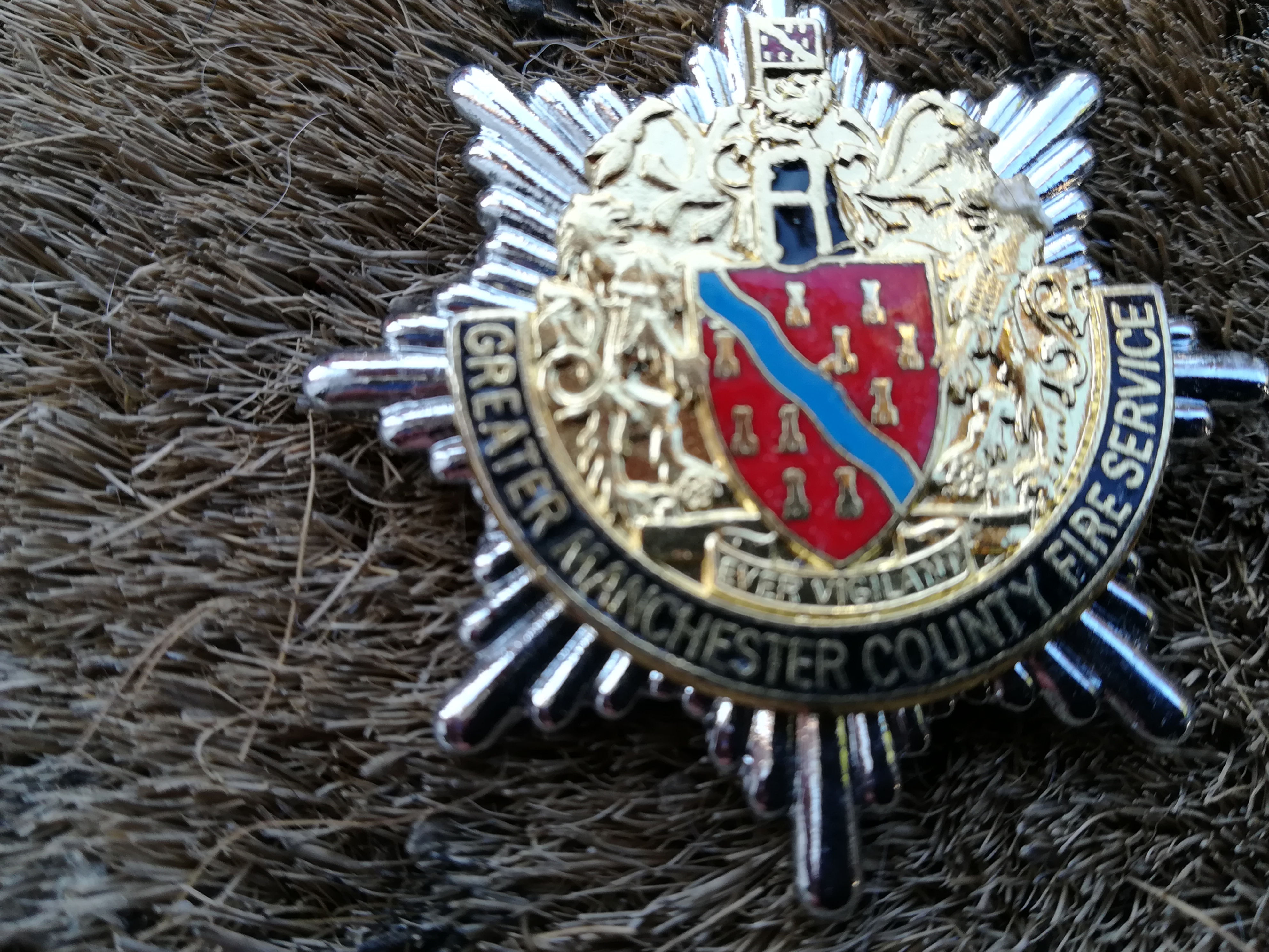 Greater Manchester County Fire Service 1985 To 2000 Cap Badge