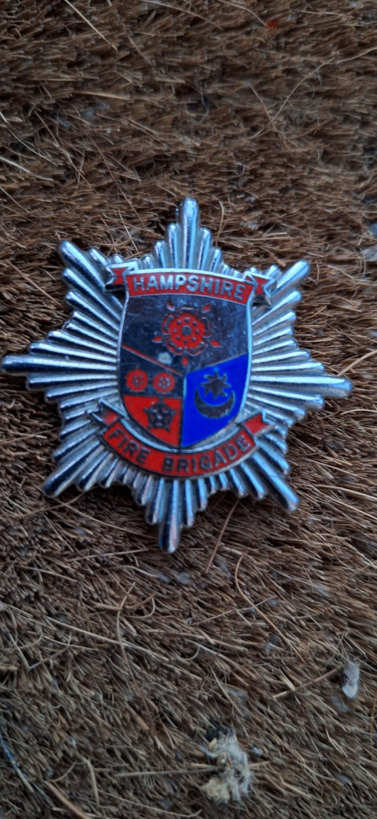 Hampshire Fire Brigade 1974 To 1993 Cap Badge