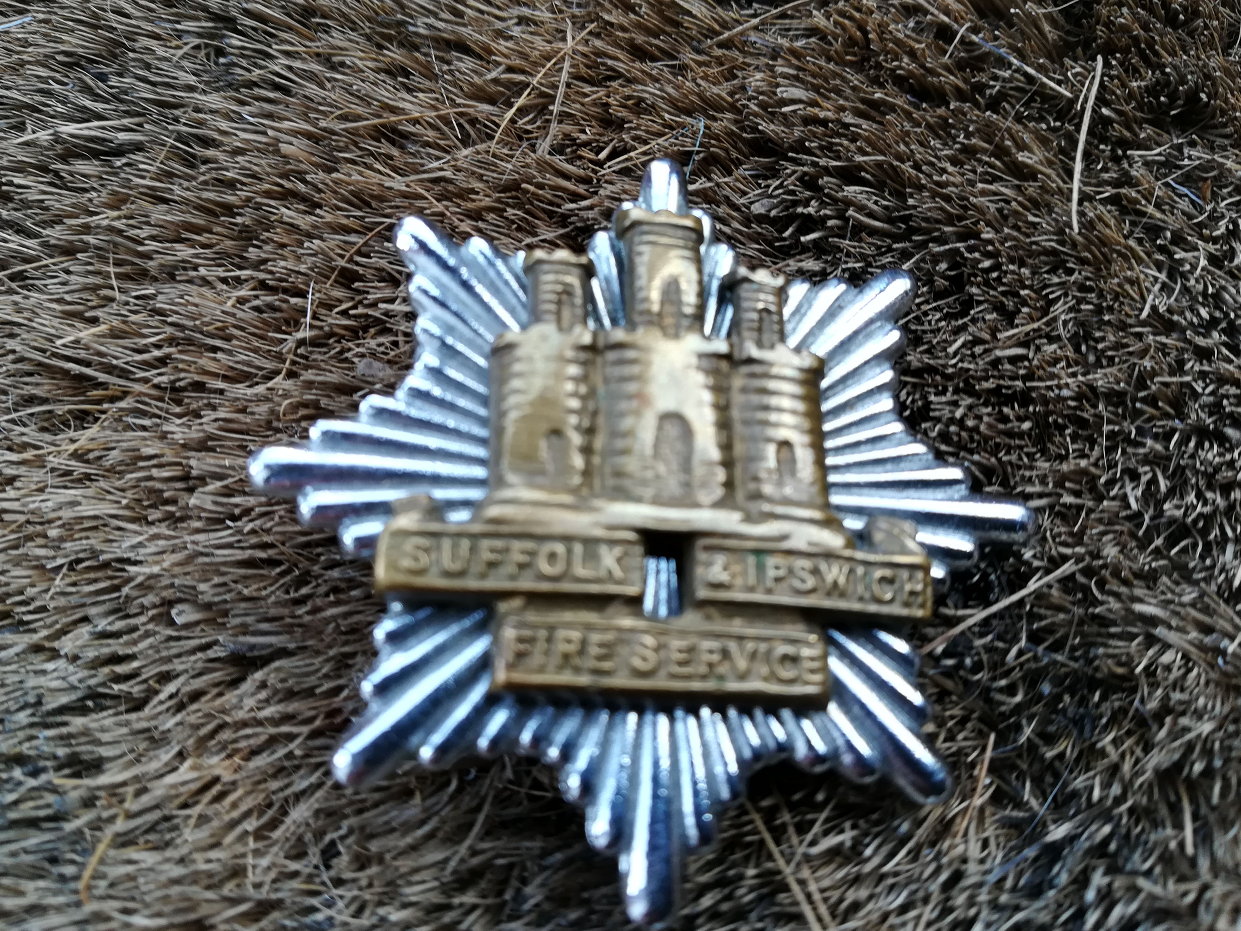 Suffolk & Ipswich Fire Service 1948 To 1974 Cap Ba