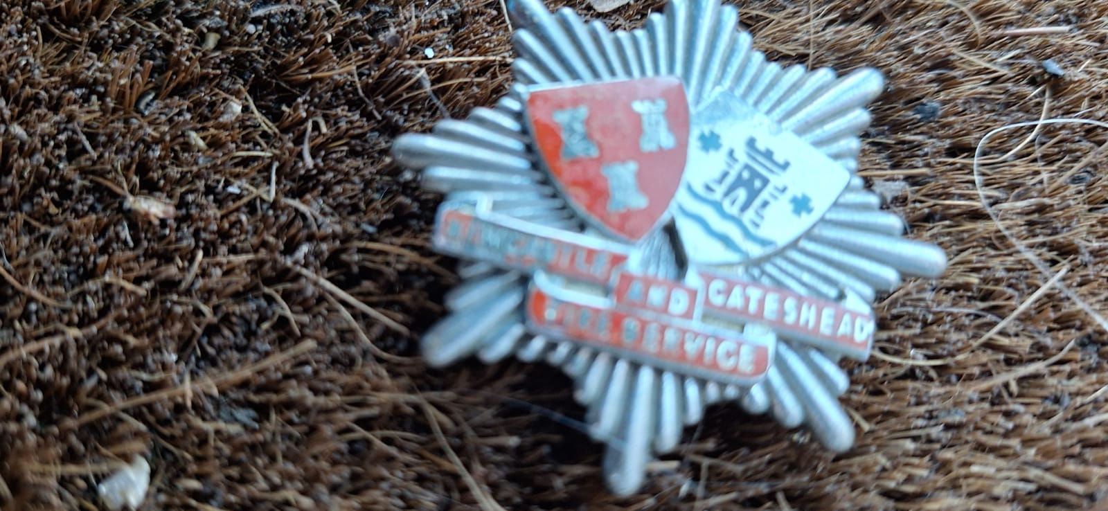 Newcastle & Gateshead Fire Service 1948 To 1974 RARE 2 Windows Variation Cap Bad