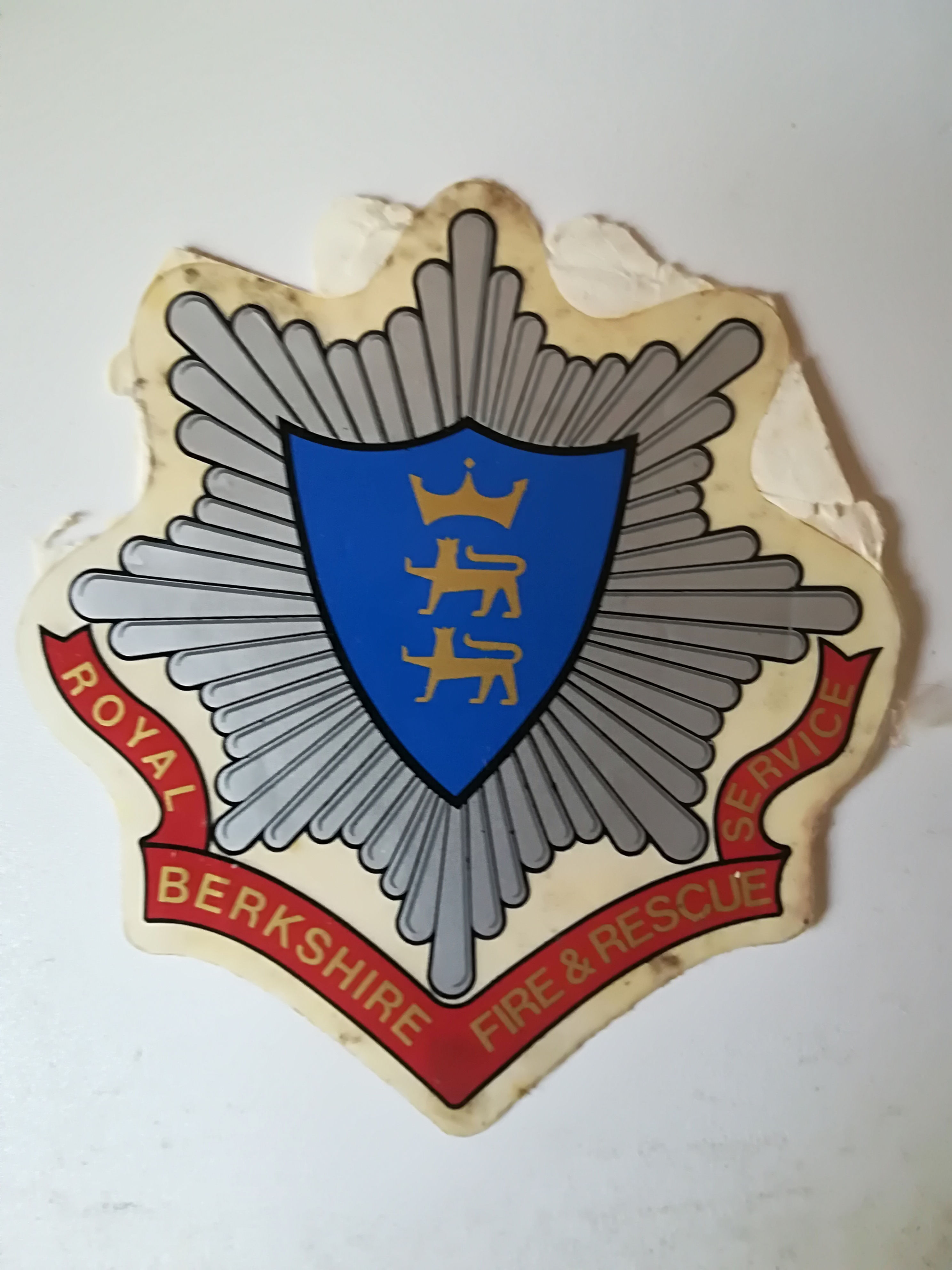 Royal Berkshire Fire & Rescue Service 1985 Large Helmet Transfer