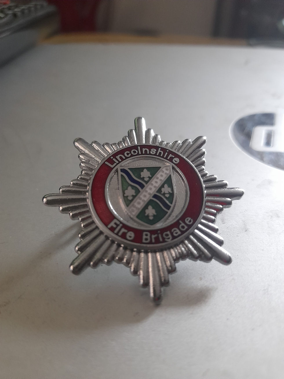 Lincolnshire Fire Brigade 1974 To 2000 Small Disc Cap Badge
