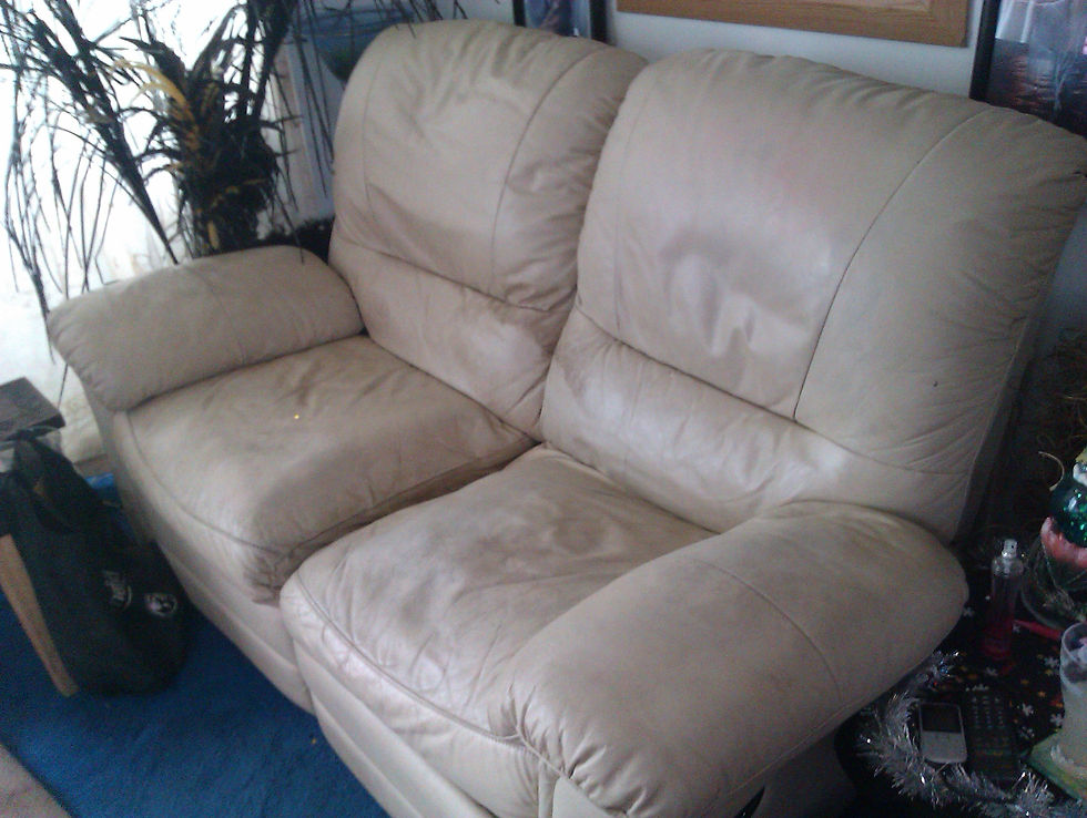 Thumbnail: Cream Leather Recliner 3 Seater & 2 Seater Settees