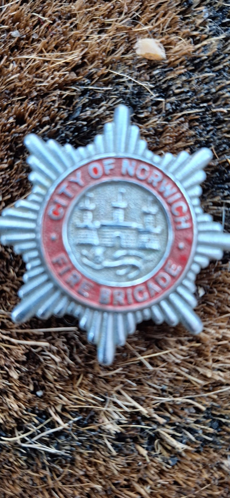 Norwich City Fire Brigade 1948 To 1974 Cap Badge