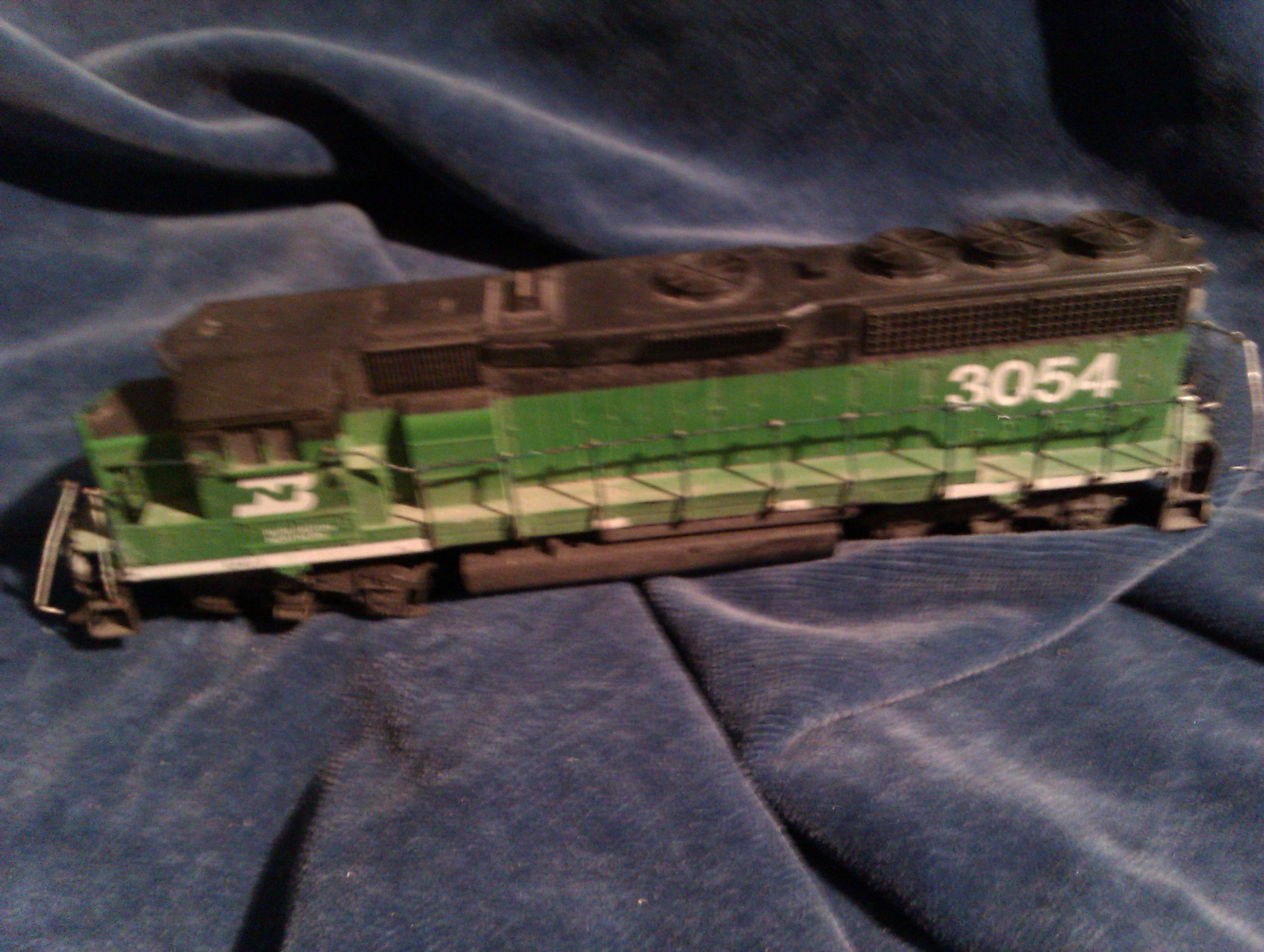 Burlington Northern GP40-2 Carriage  3054