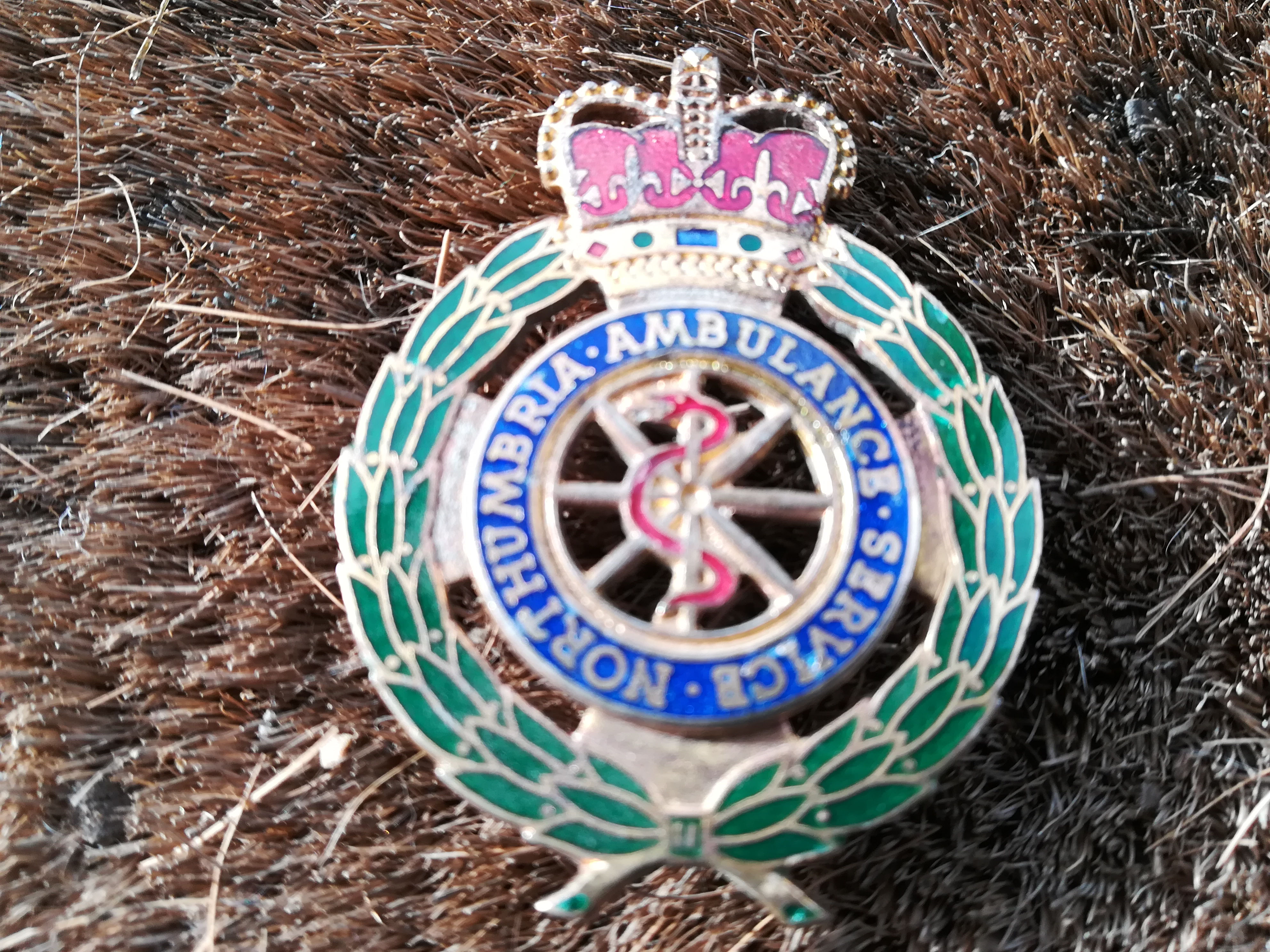 Northumbria Ambulance Service 2nd Pat Cap Badge