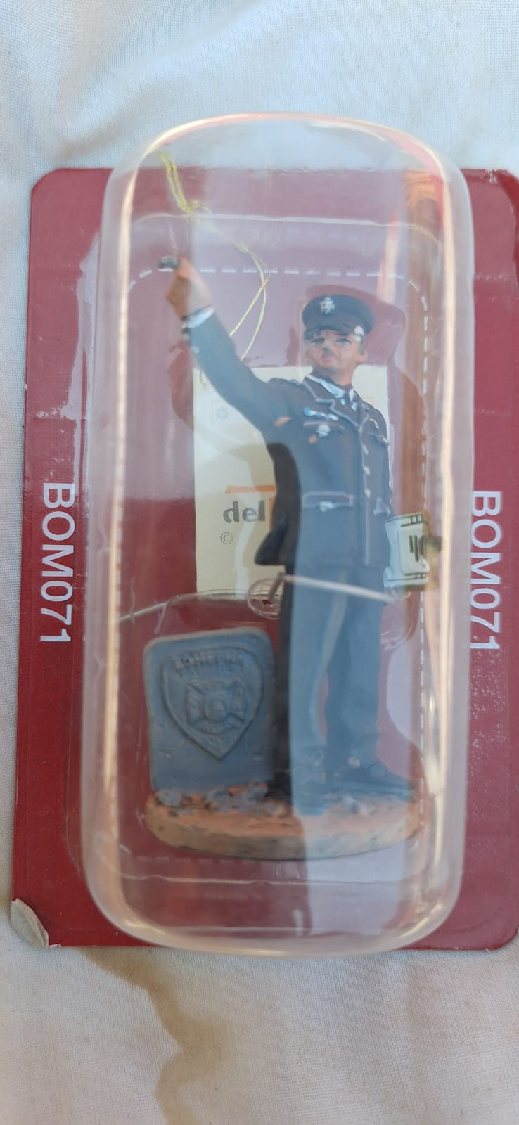 Del Prado Firefighter Figurine U.S Suffolk Fire Dept 2003 Firefighter New Boxed