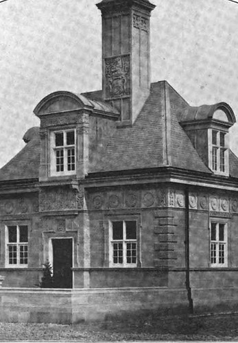 GATE LODGE KINMEL PARK.jpg