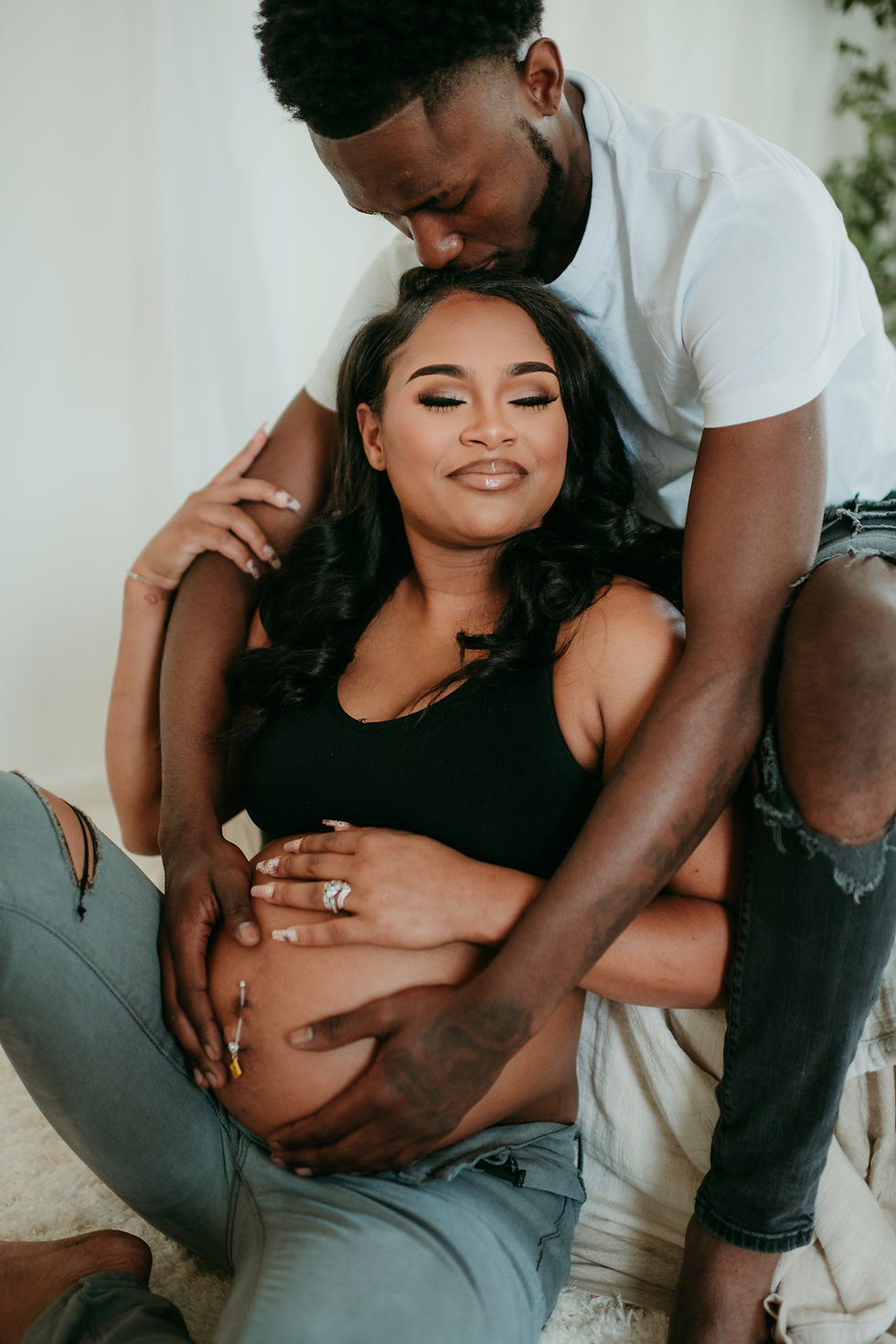 When Should You Schedule Your Maternity Session?
