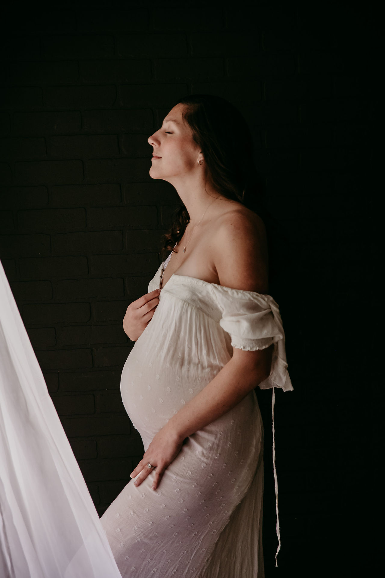 intimate maternity photos Baltimore Maryland