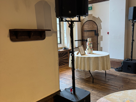 BURTON COURT, LEOMINSTER WEDDING
