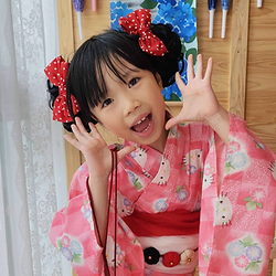 兒童和服體驗｜紅色和服女孩近景寫真｜鎌倉家庭旅拍