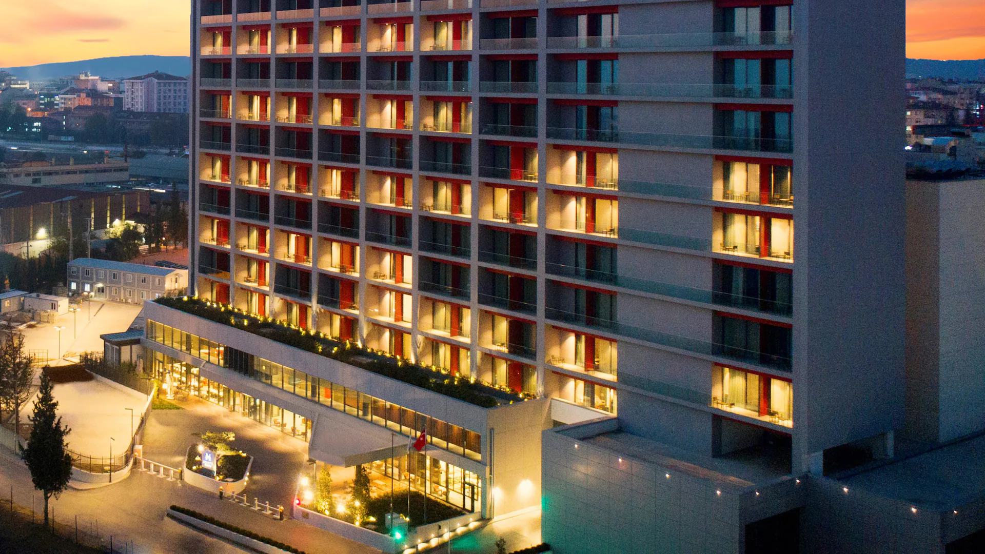 Hyatt-House-Gebze-P065-Exterior-Night.16x9.webp