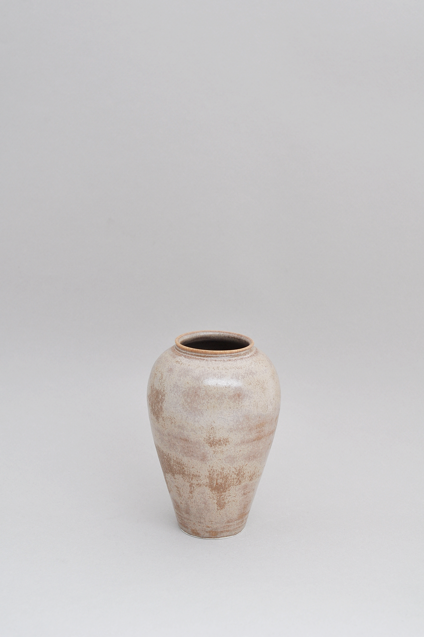 Small Narrow Tulip Bud Vase - Oyster