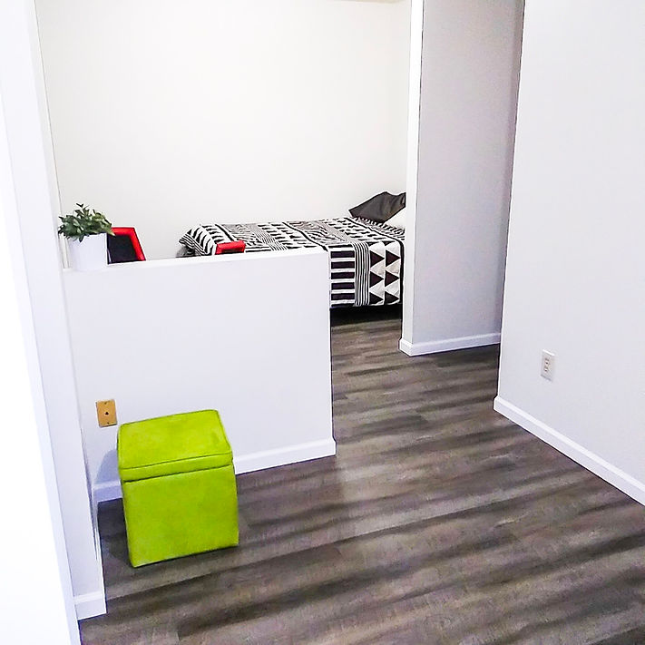 DELUXE SUITE.jpg