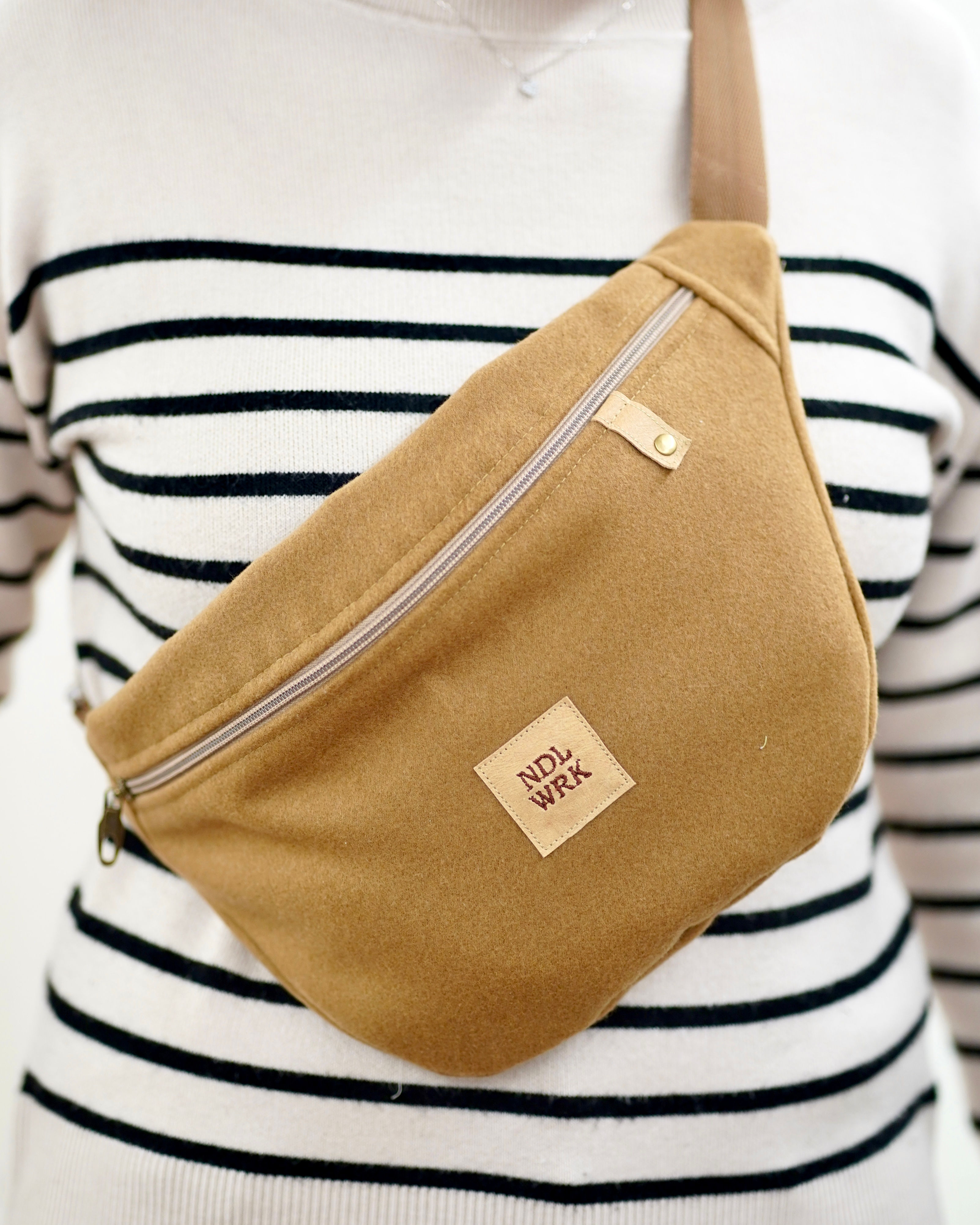 Riñonera XXL de Gran Capacidad by Ana Martos