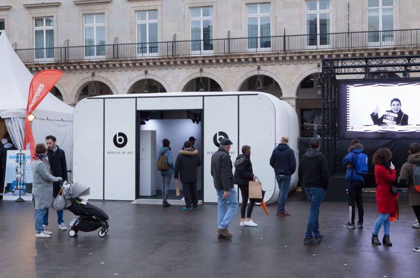 Temporary brand experience structure for consumer technology brand,