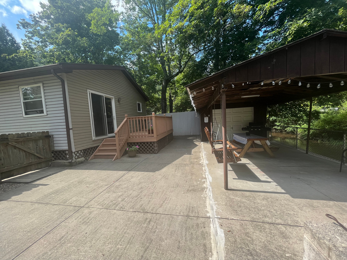 Roaring Creek Cottage House Rental in Elysburg, PA by Knoebels