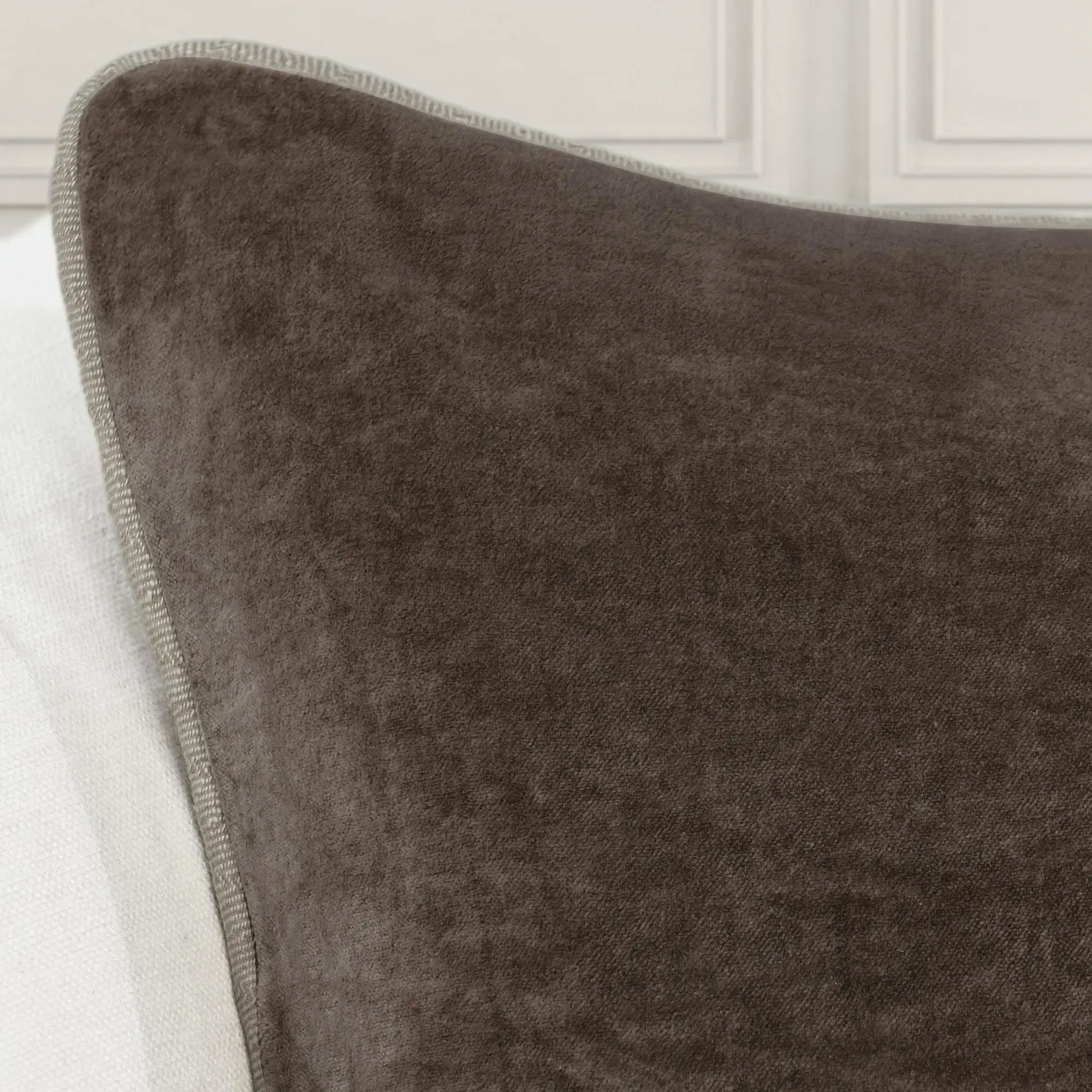 The Heirloom Velvet Collection- Desert