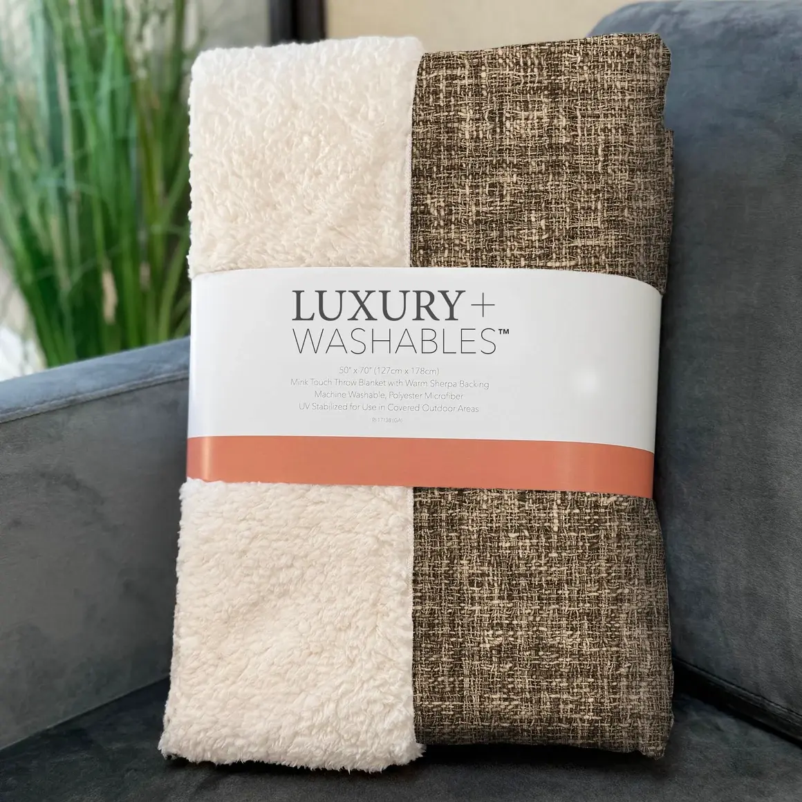 Voyage VY1 Mocha Throw Blanket
