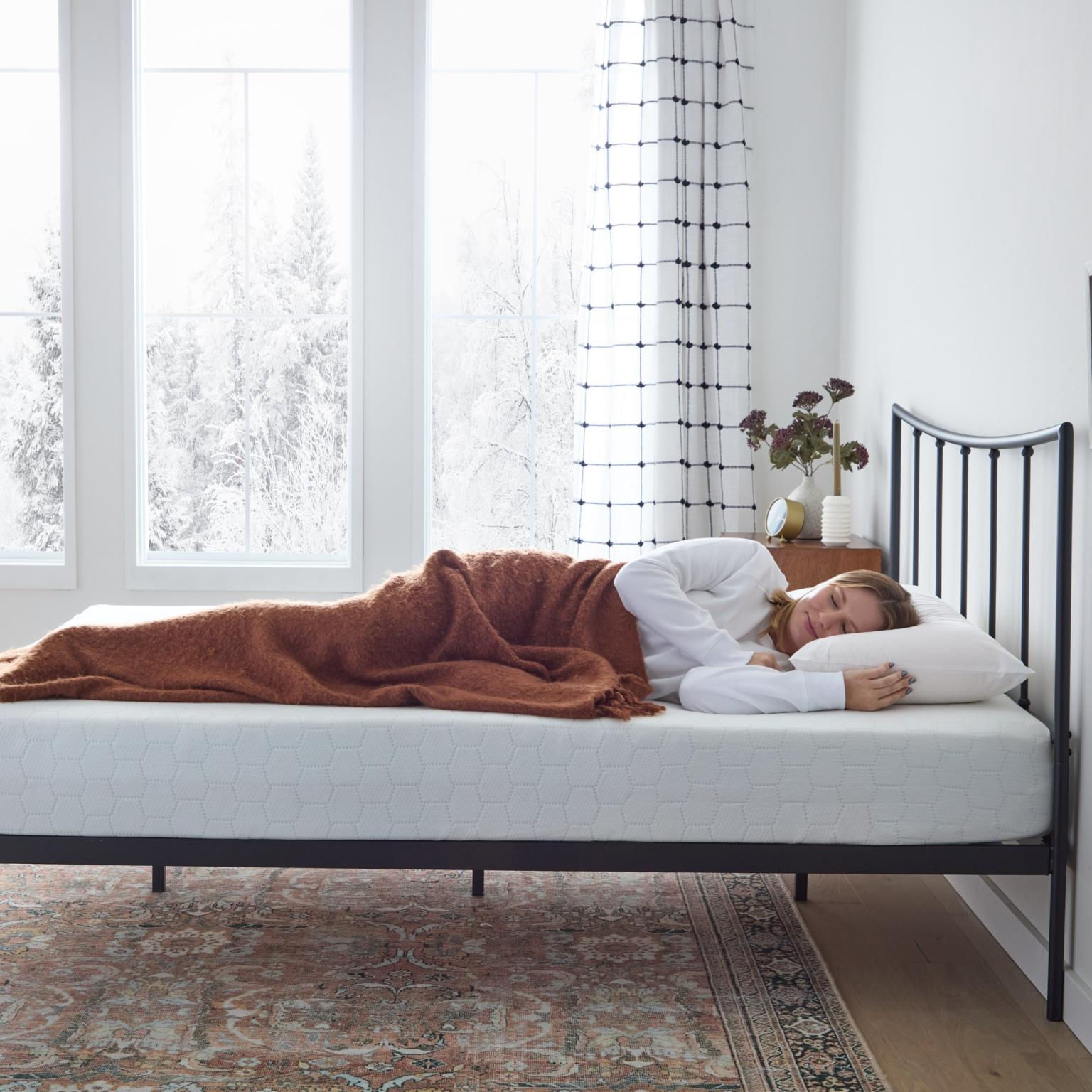 Weekender 8" Memory Foam Mattress with Waterproof Cover