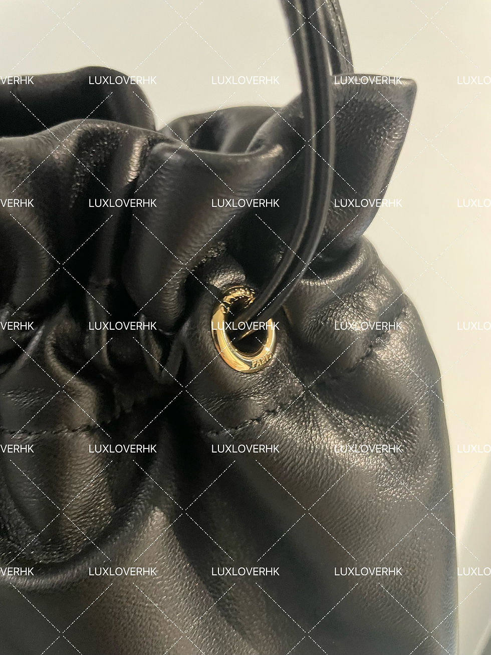 Thumbnail: Celine crystal pouch 黑色