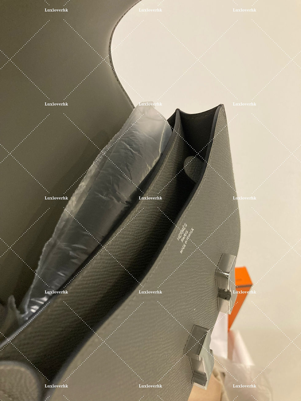 Thumbnail: Hermes Constance 19 Epsom 積雨雲灰