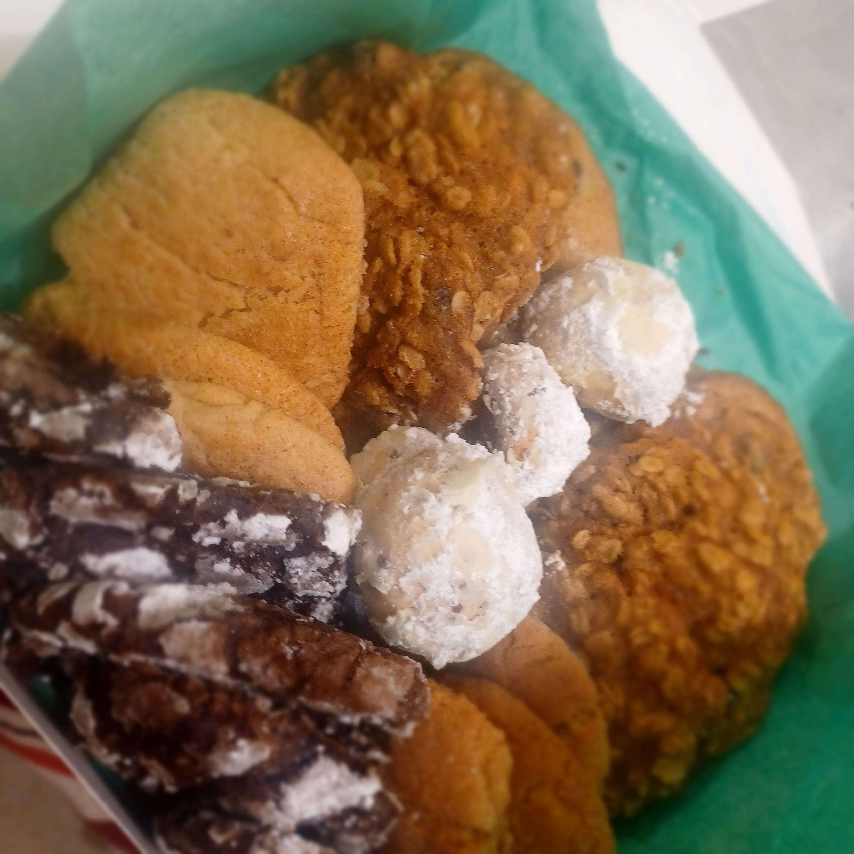 1 Dozen Assorted Cookies