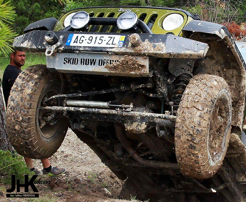 Miniature : PARE CHOCS AV STYLE MOPAR WRANGLER JK