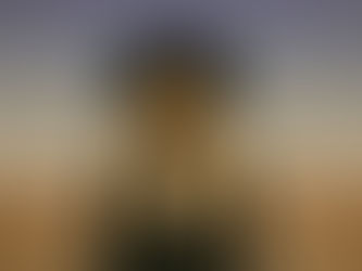 Lainey Wilson with black hat and 'Whirlwind' necklace