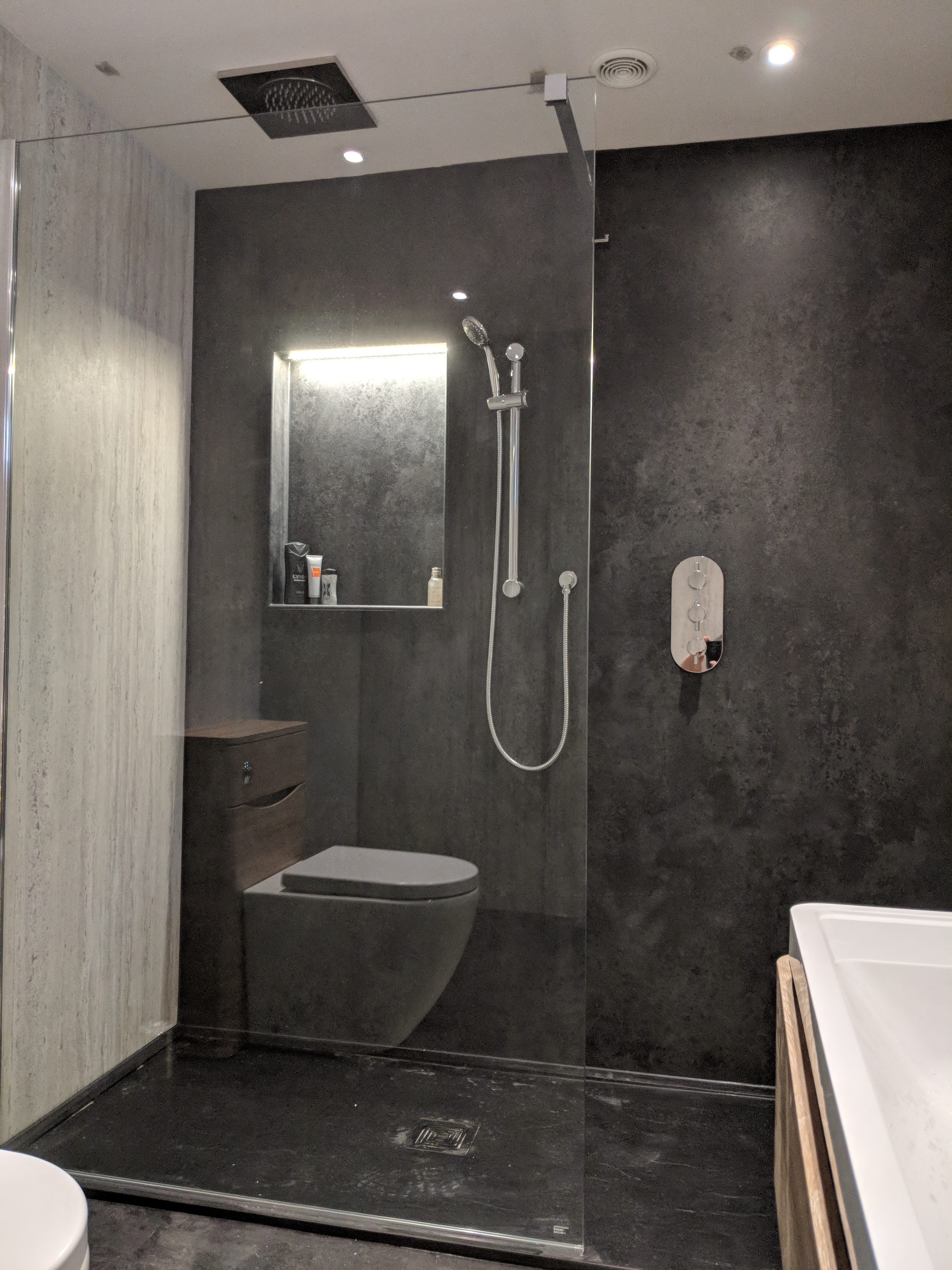 Modern bathroom