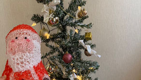 クリスマスツリーを飾りました。