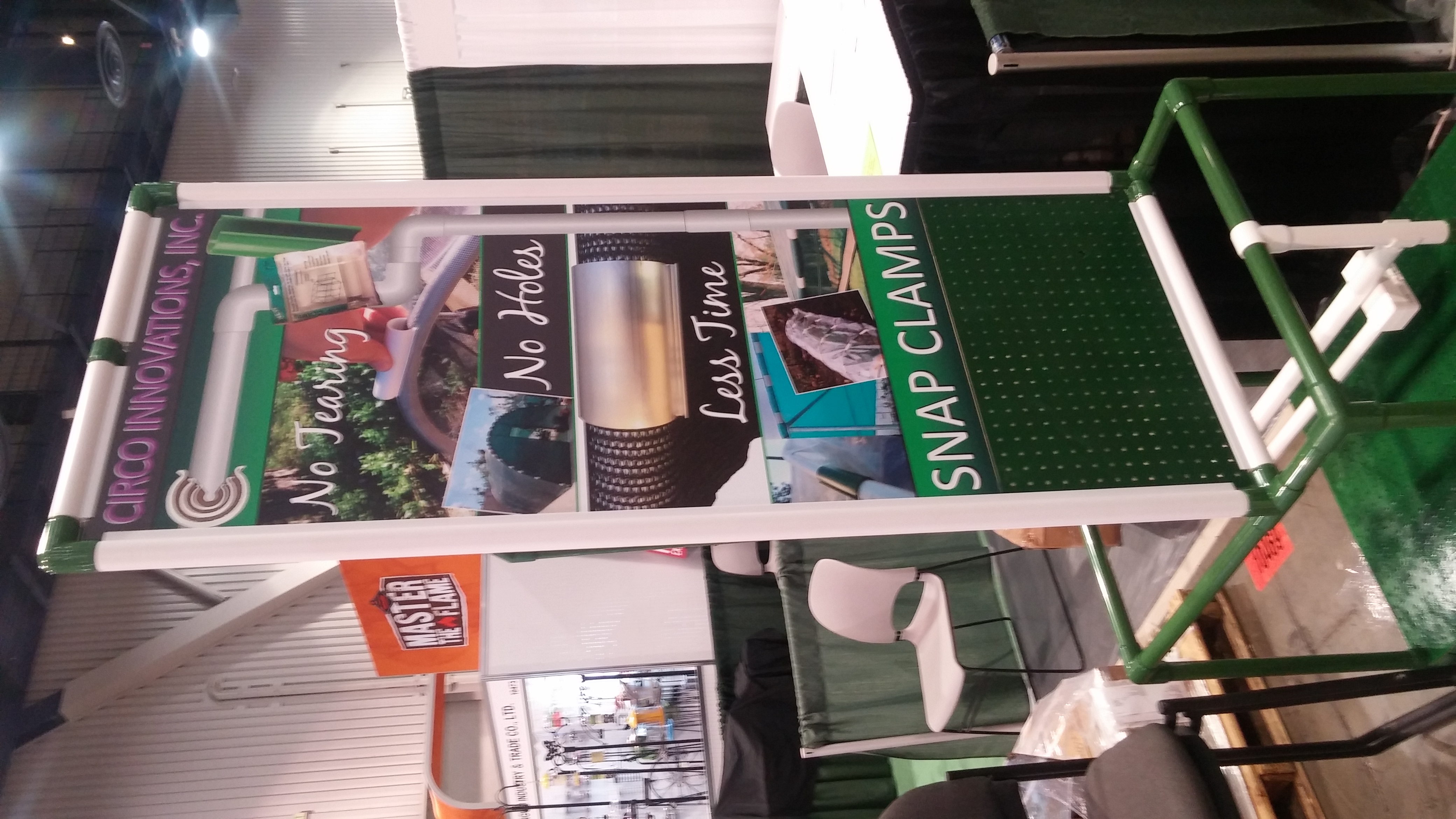 Upright Grower/Vertical Sign