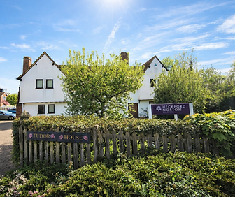 Heckford Norton Solicitors Stevenage in sunshine.png