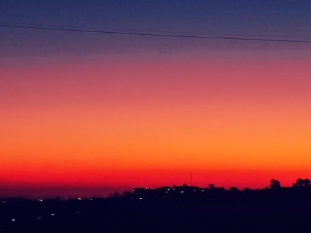 O crepúsculo encerra...