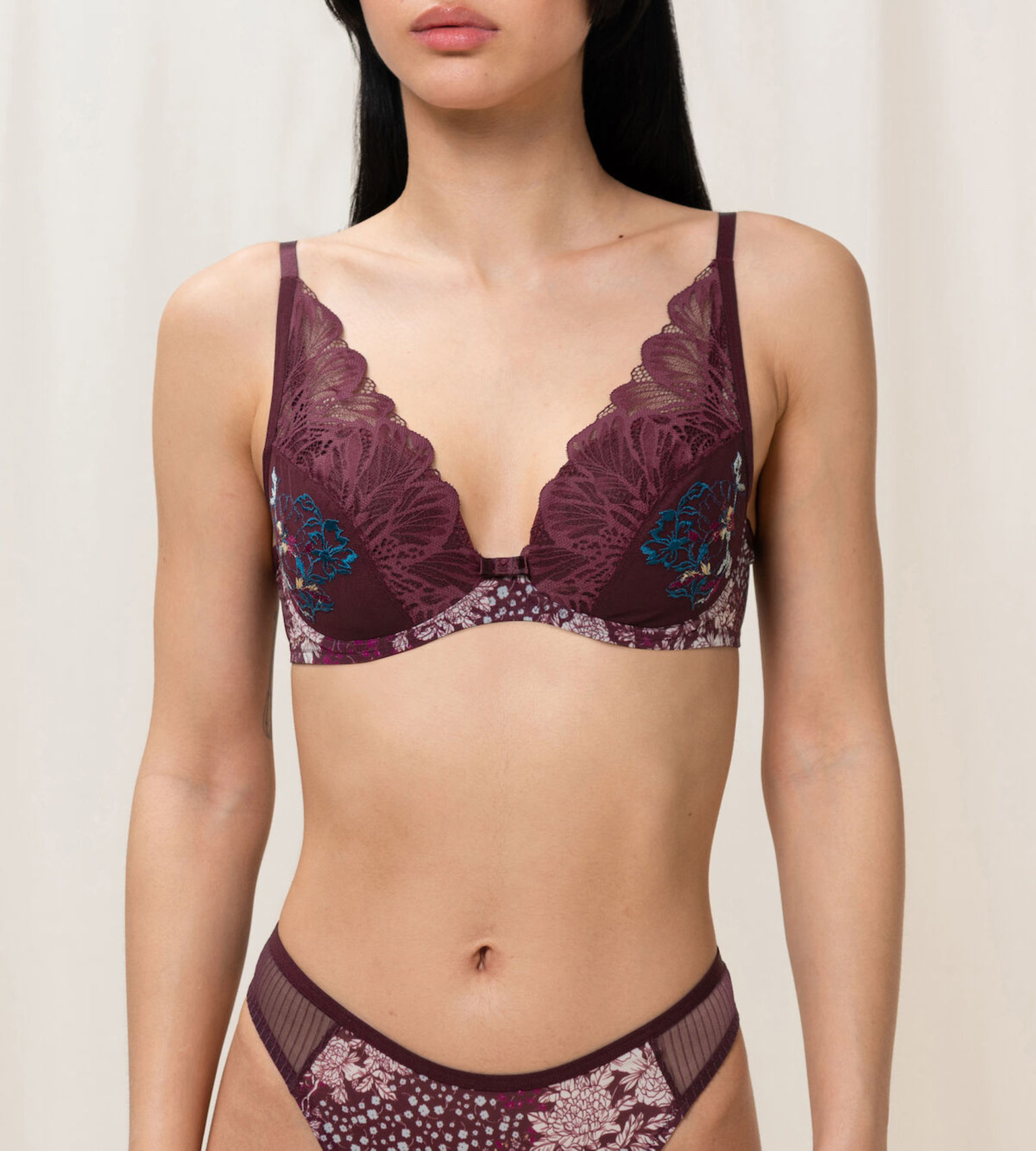 Triumph Lavish Spotlight Underwired Padded Bra - Claret