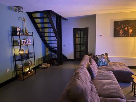 Project%20Hoefkamp%20binnenwanden%20en%20trap.jpeg