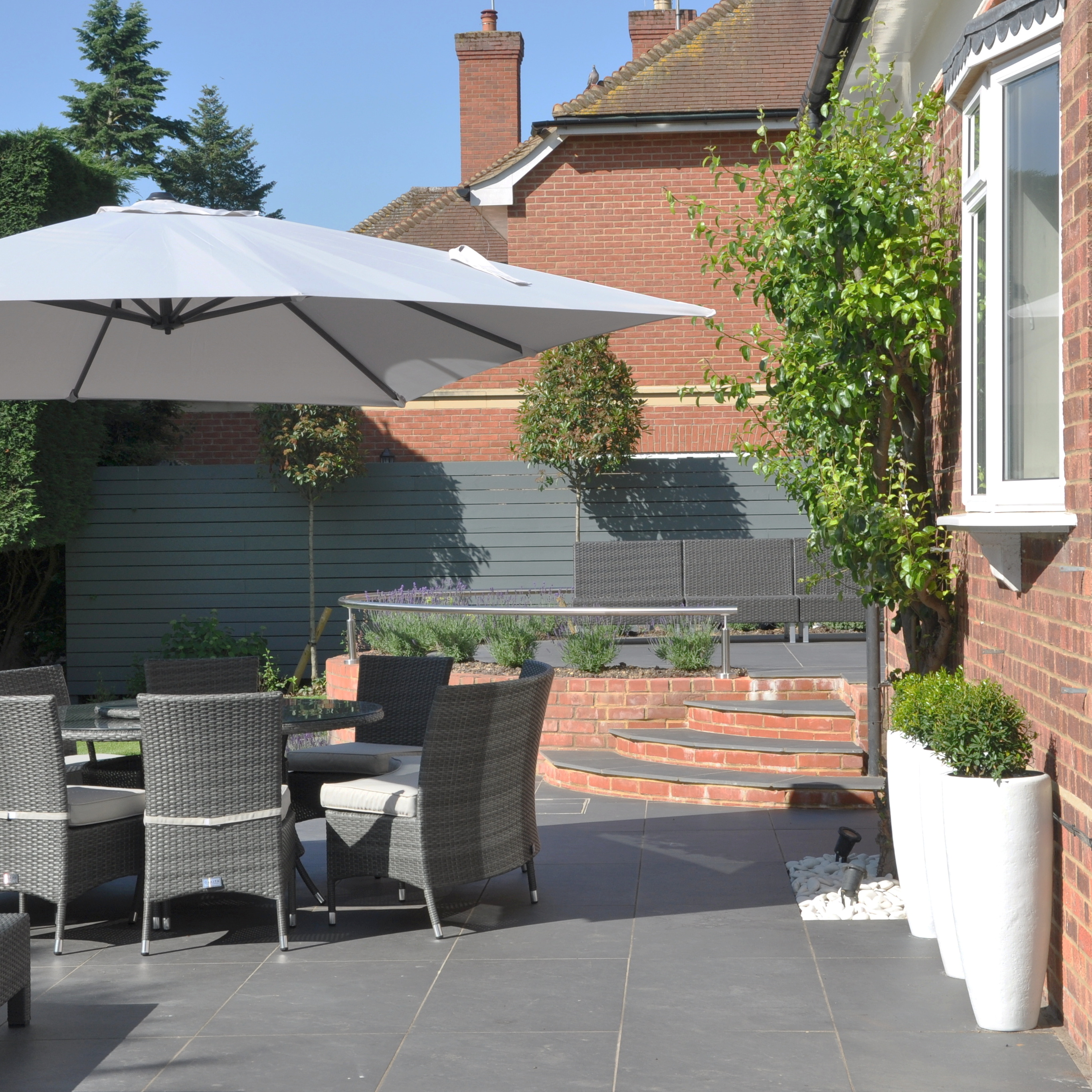 family garden with pool, Marlow