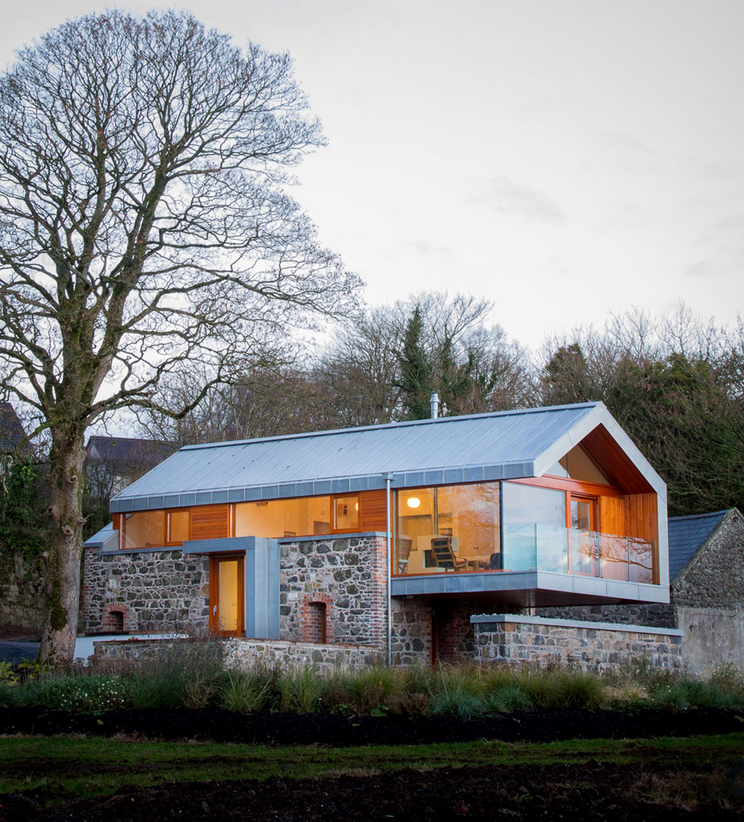 loughloughan barn mcgarry-moon architects.PNG